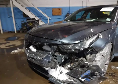 2022 Cadillac Ct5 Premium Luxury z USA, uszkodzony, nr VIN 1G6DT5RW5N0136017